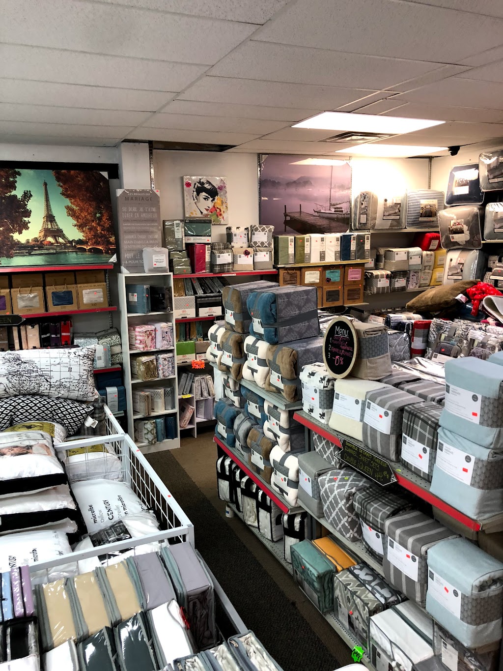 Literie Dépôt Montreal-Magasin Literie Liquidation | 4413 Rue Wellington, Verdun, QC H4G 1W5, Canada | Phone: (514) 419-1493