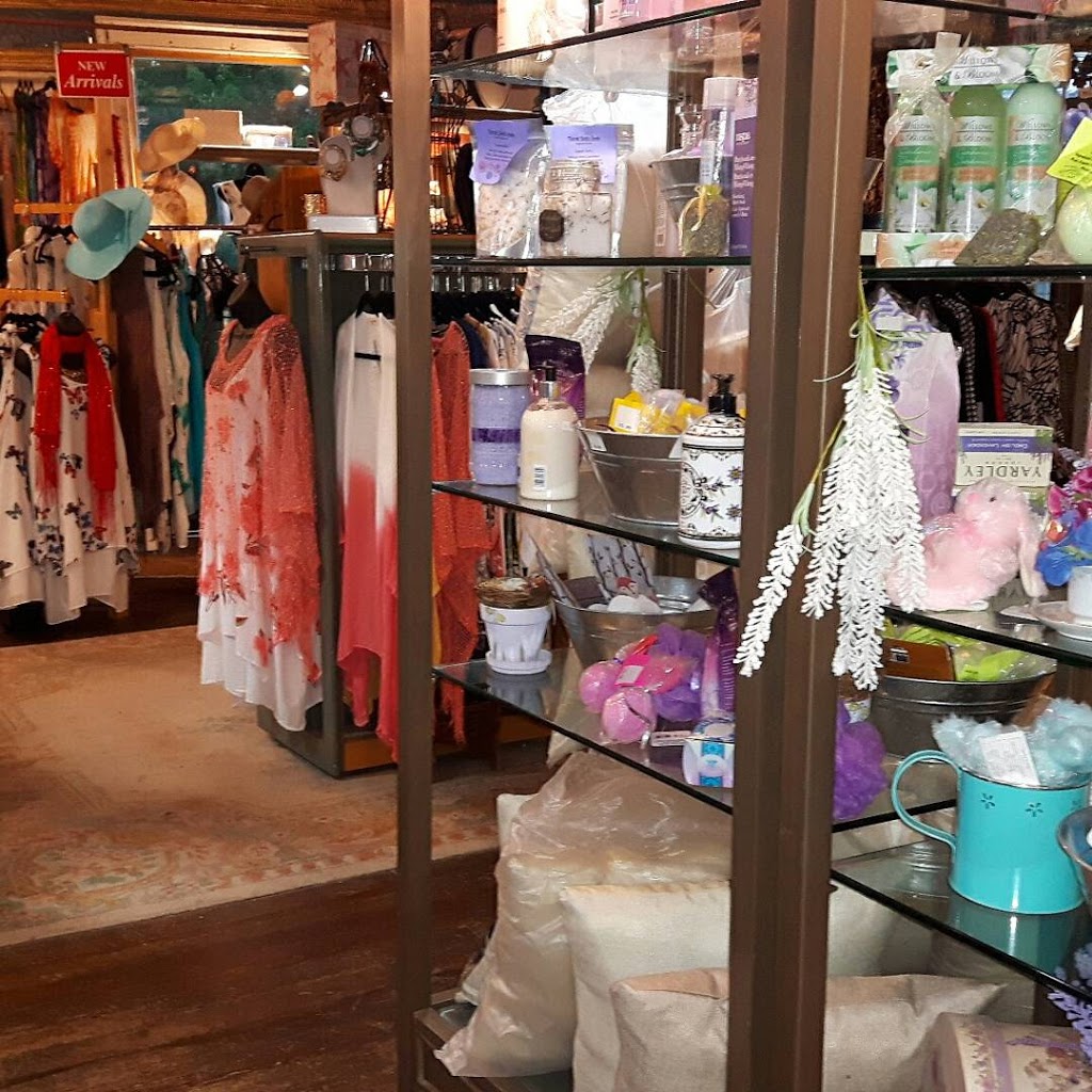 For the Love of Bling | 22 Argyle St S, Caledonia, ON N3W 1E5, Canada | Phone: (905) 516-3251