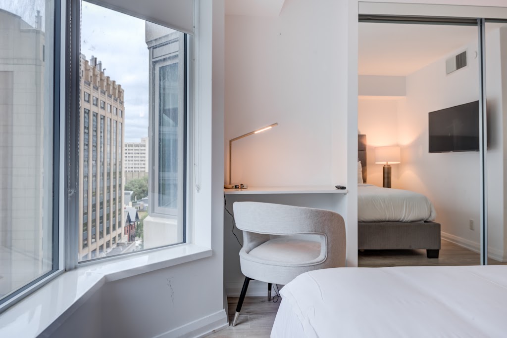Avalon Suites Yorkville | 155 Yorkville Ave, Toronto, ON M5R 1C4, Canada | Phone: (416) 731-1372