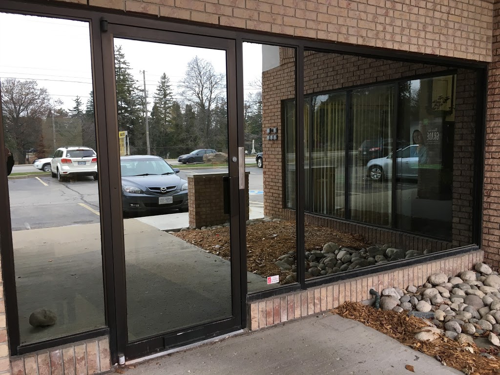 Uptown Guelph Dental | 27 Woodlawn Rd W #4, Guelph, ON N1H 1G8, Canada | Phone: (519) 821-1909