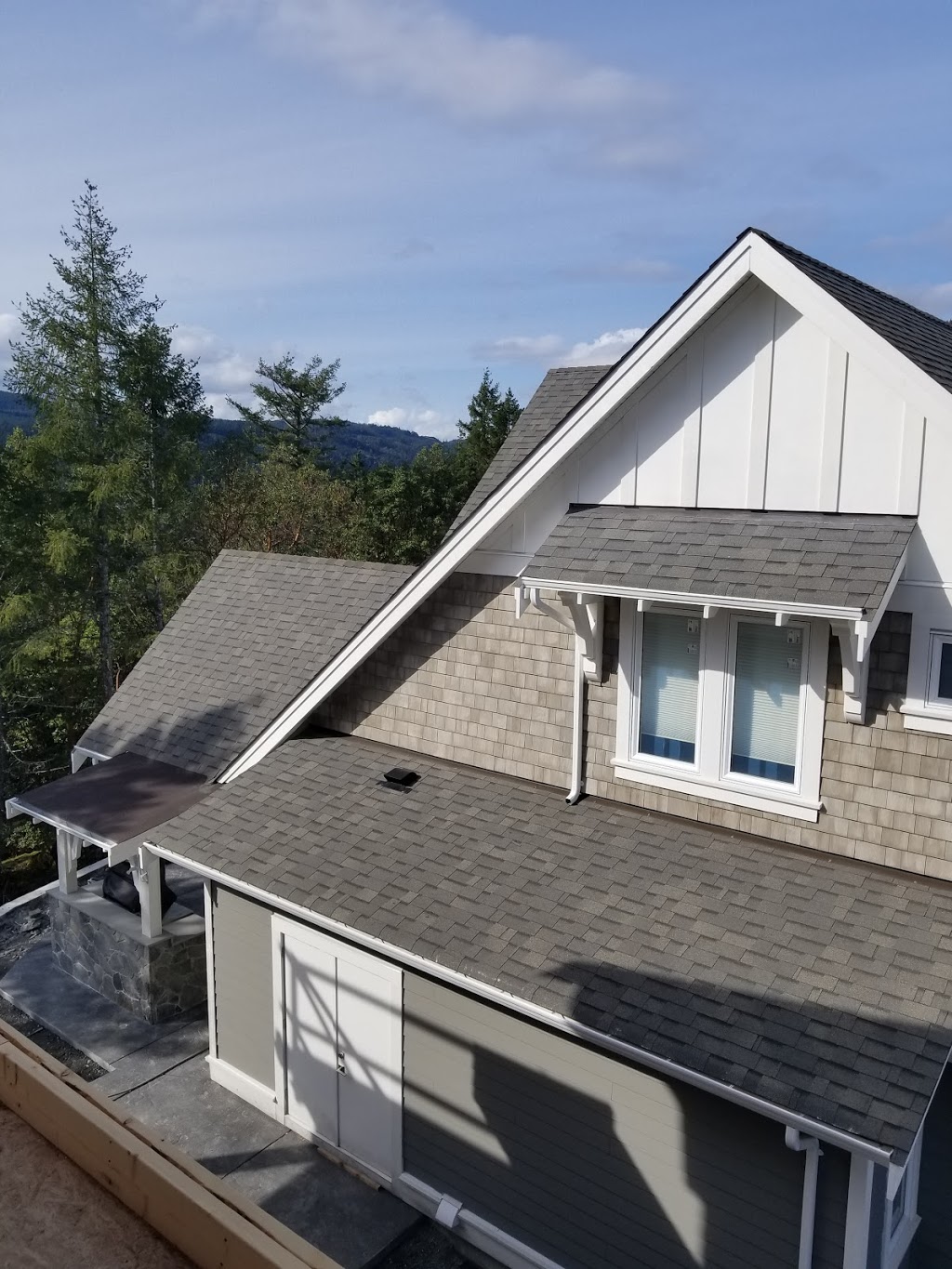 VI Roofing | 3503 Richmond Rd, Victoria, BC V8P 4P7, Canada | Phone: (250) 857-4466