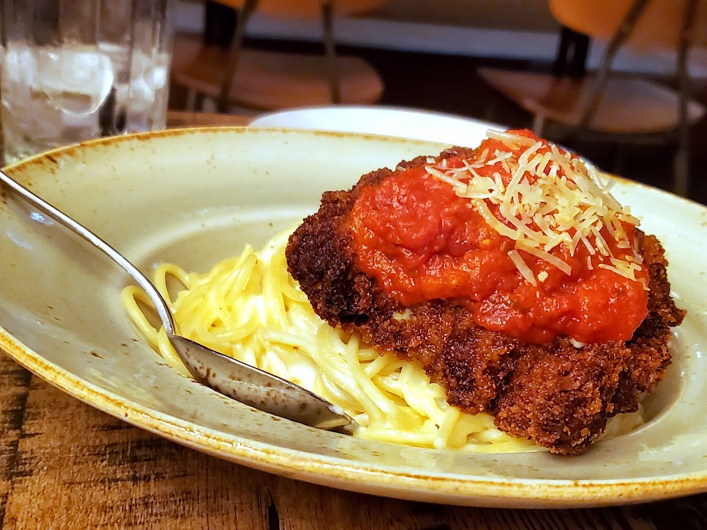 Kelseys | 6099 Erin Mills Pkwy, Mississauga, ON L5N 0G5, Canada | Phone: (289) 334-0977