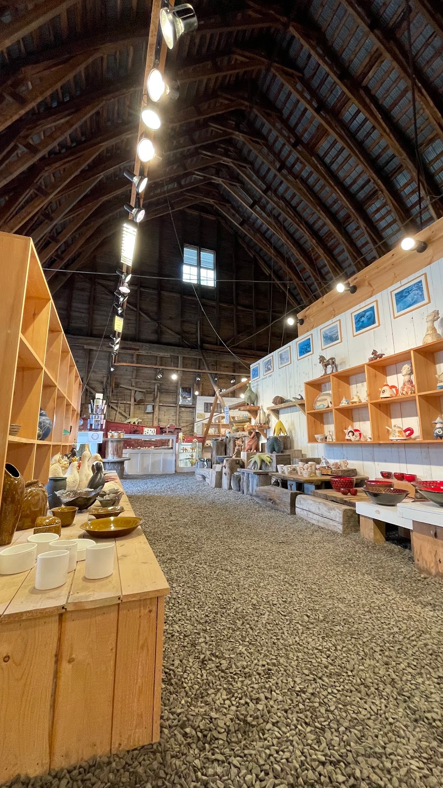 Pottery De Port-Au-Persil | 1001 Rue St Laurent, Saint-Siméon, QC G0T 1X0, Canada | Phone: (418) 638-2349