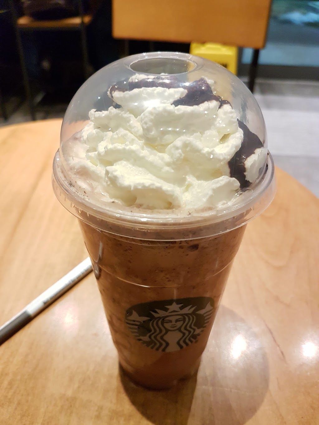 Starbucks | 1100 Ellesmere Rd, Scarborough, ON M1P 2X3, Canada | Phone: (647) 281-7615