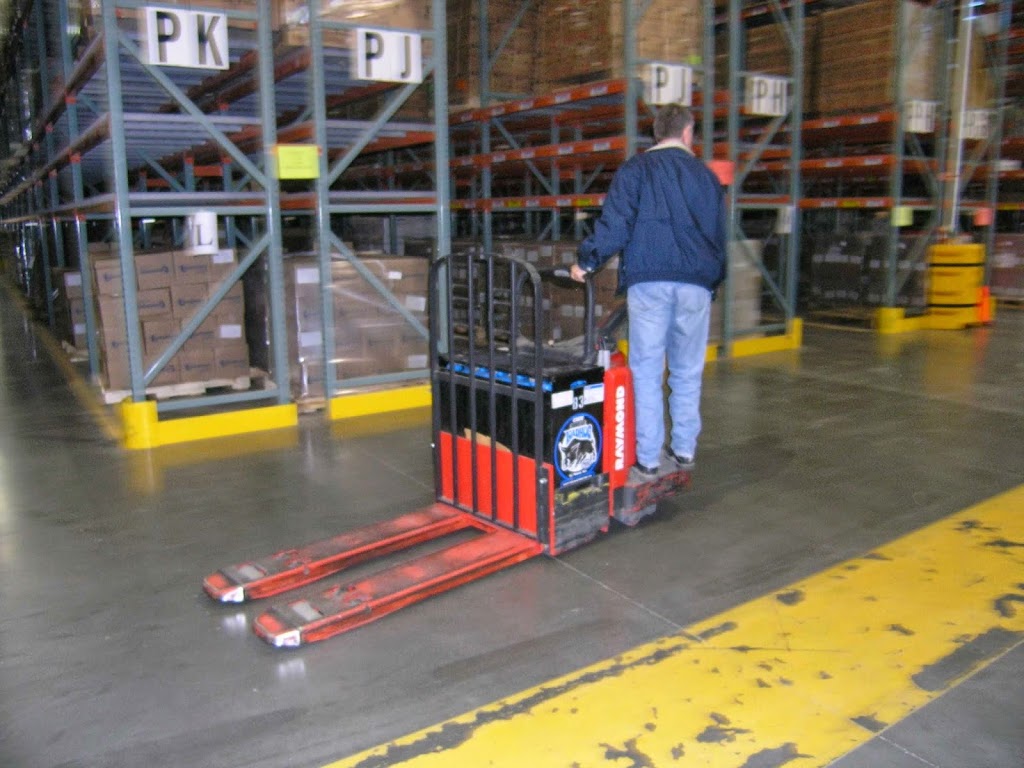 IVES Training Group | Ontario Truck Training Academy, 99 Wentworth St E, Oshawa, ON L1H 3V6, Canada | Phone: (800) 643-1144