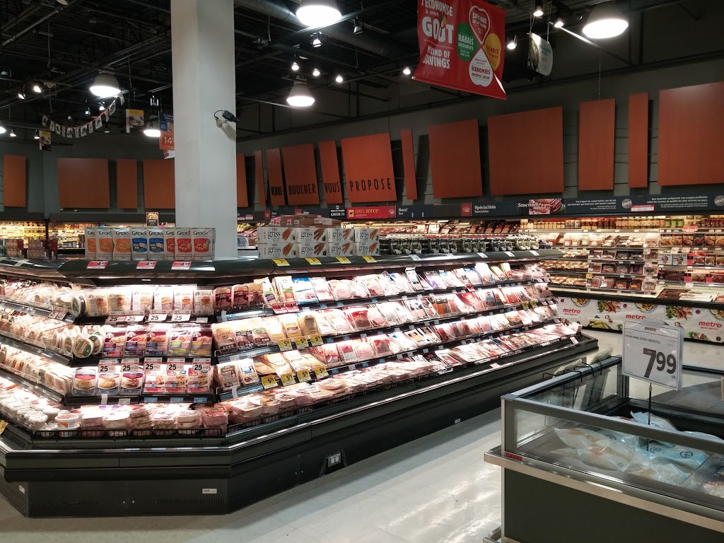 Metro Mont-Royal | 1280 Avenue Beaumont, Mont-Royal, QC H3P 3E5, Canada | Phone: (514) 737-3511