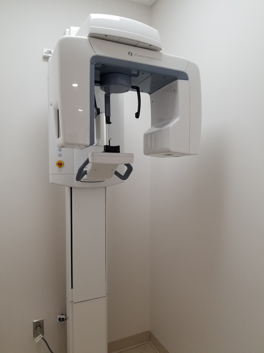 Mulberry Dental Clinic | 351 Montreal St, Kingston, ON K7K 3H4, Canada | Phone: (613) 766-9977