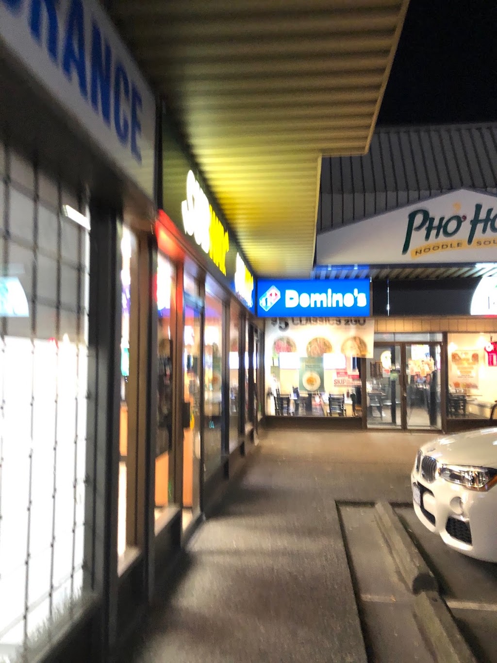 Dominos Pizza | 6469 Oak St, Vancouver, BC V6M 2W7, Canada | Phone: (604) 264-0300