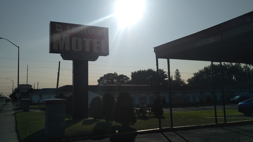 Eastcourt Motel | 1585 Dundas St, London, ON N5W 3B8, Canada | Phone: (519) 451-5520
