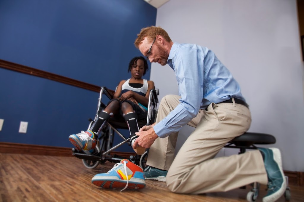 Boundless Biomechanical Bracing | 2601 Matheson Blvd E #9, Mississauga, ON L4W 5A8, Canada | Phone: (905) 602-0650