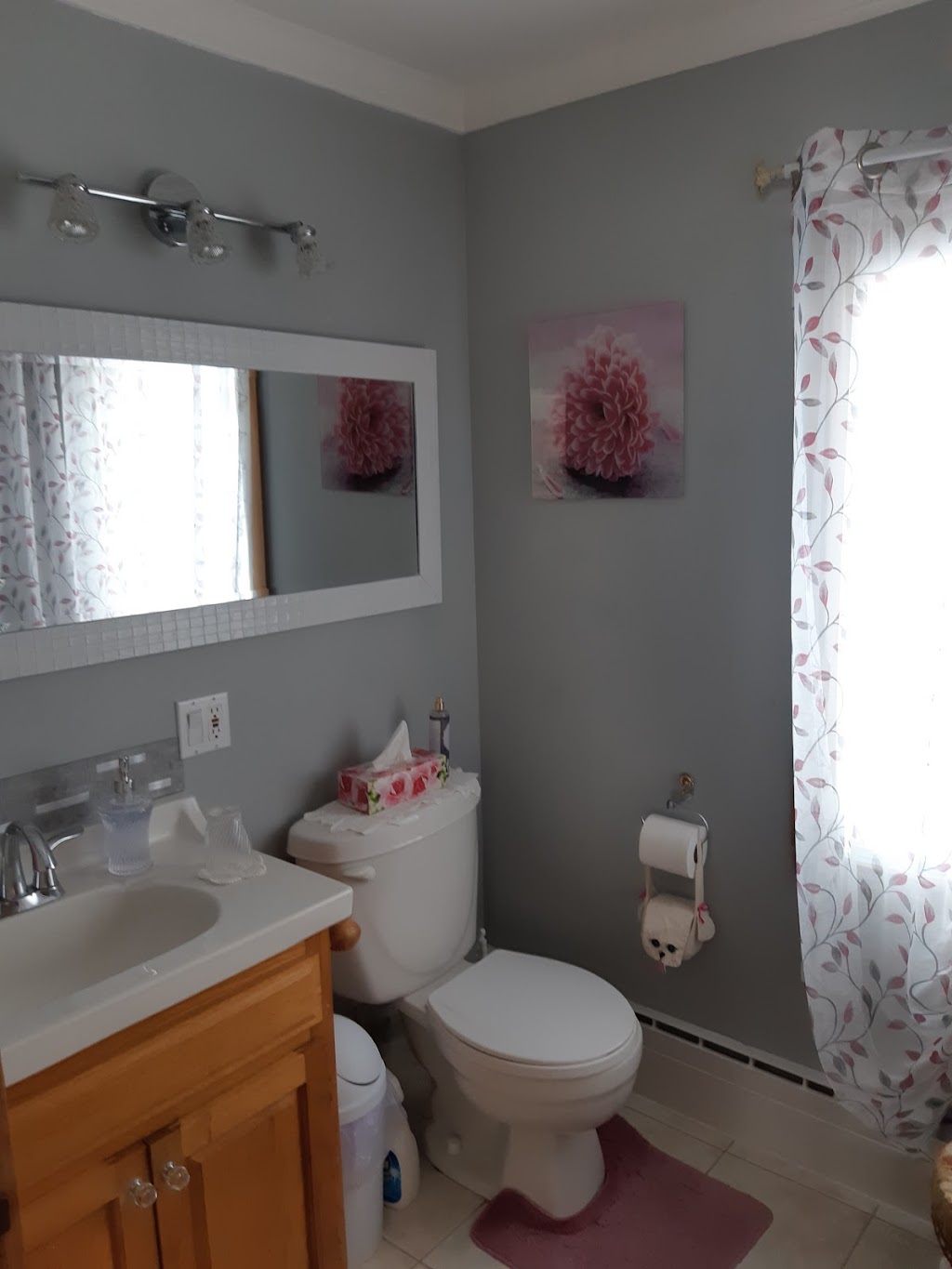Maison des Lilas | 615 Rue St Raphaël, La Malbaie, QC G5A 2N1, Canada | Phone: (418) 665-9856