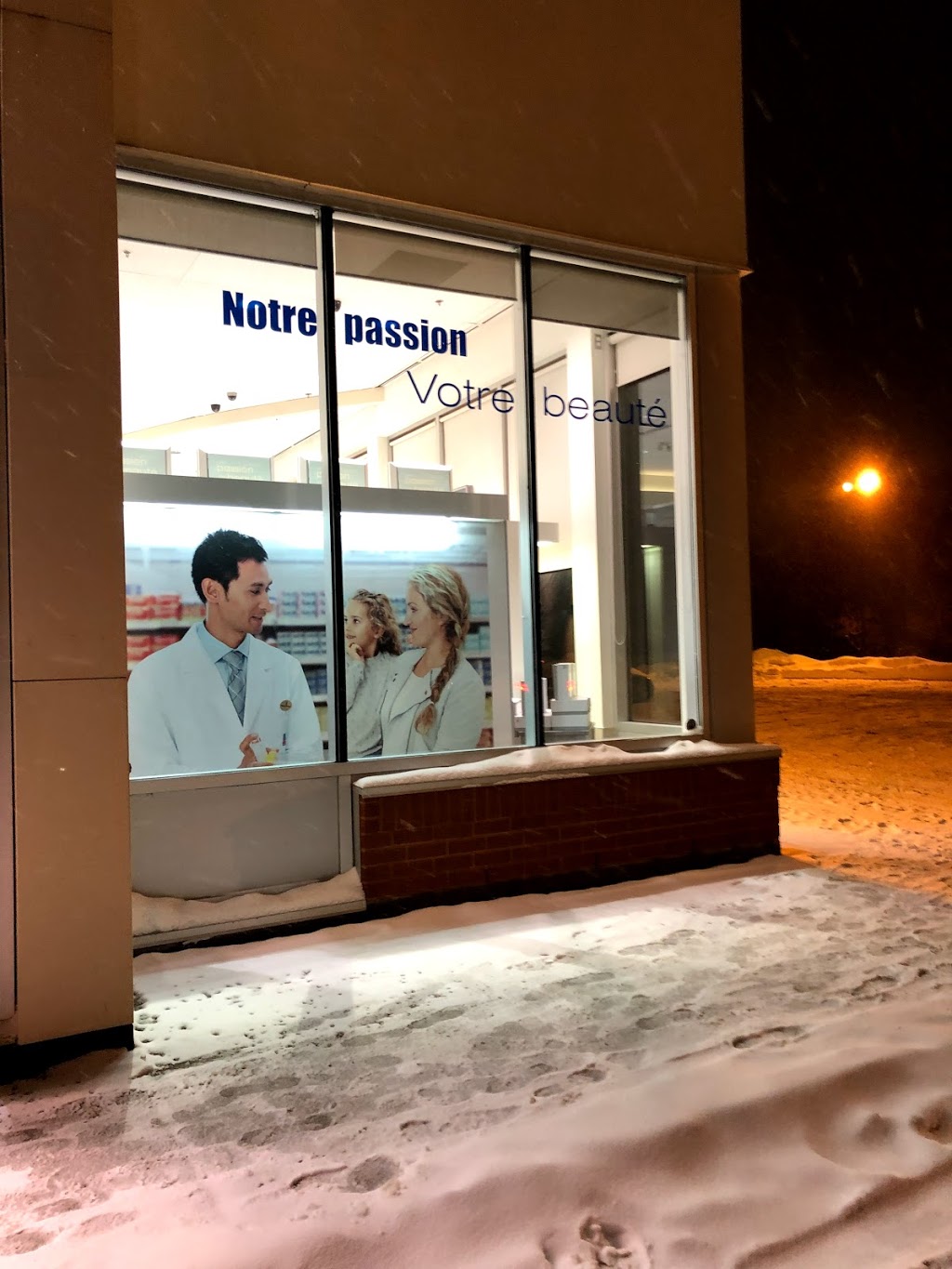 PJC Jean Coutu | 2372 Boulevard Louis-XIV, Québec, QC G1C 5K1, Canada | Phone: (418) 666-9688