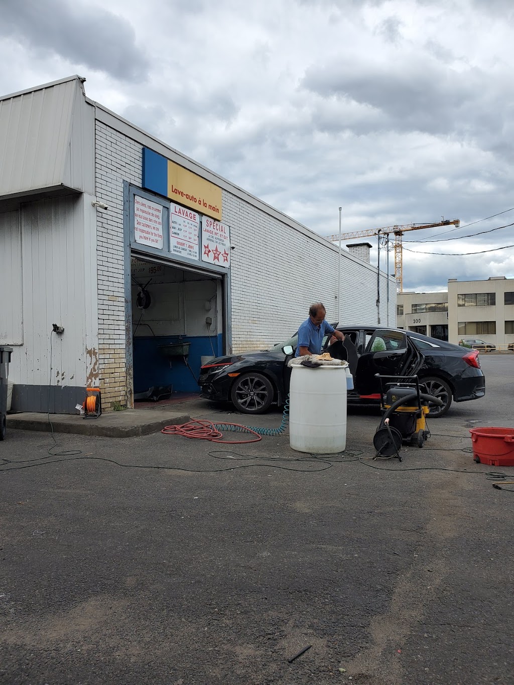 Shell | 360 Blvd. Marcel-Laurin, Saint-Laurent, QC H4M 2L4, Canada | Phone: (514) 744-0491