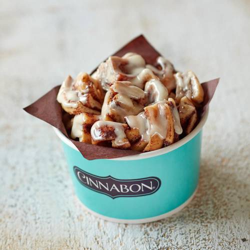 Cinnabon | 2424 Wadhams Rd, Smiths Creek, MI 48074, USA | Phone: (810) 987-7823