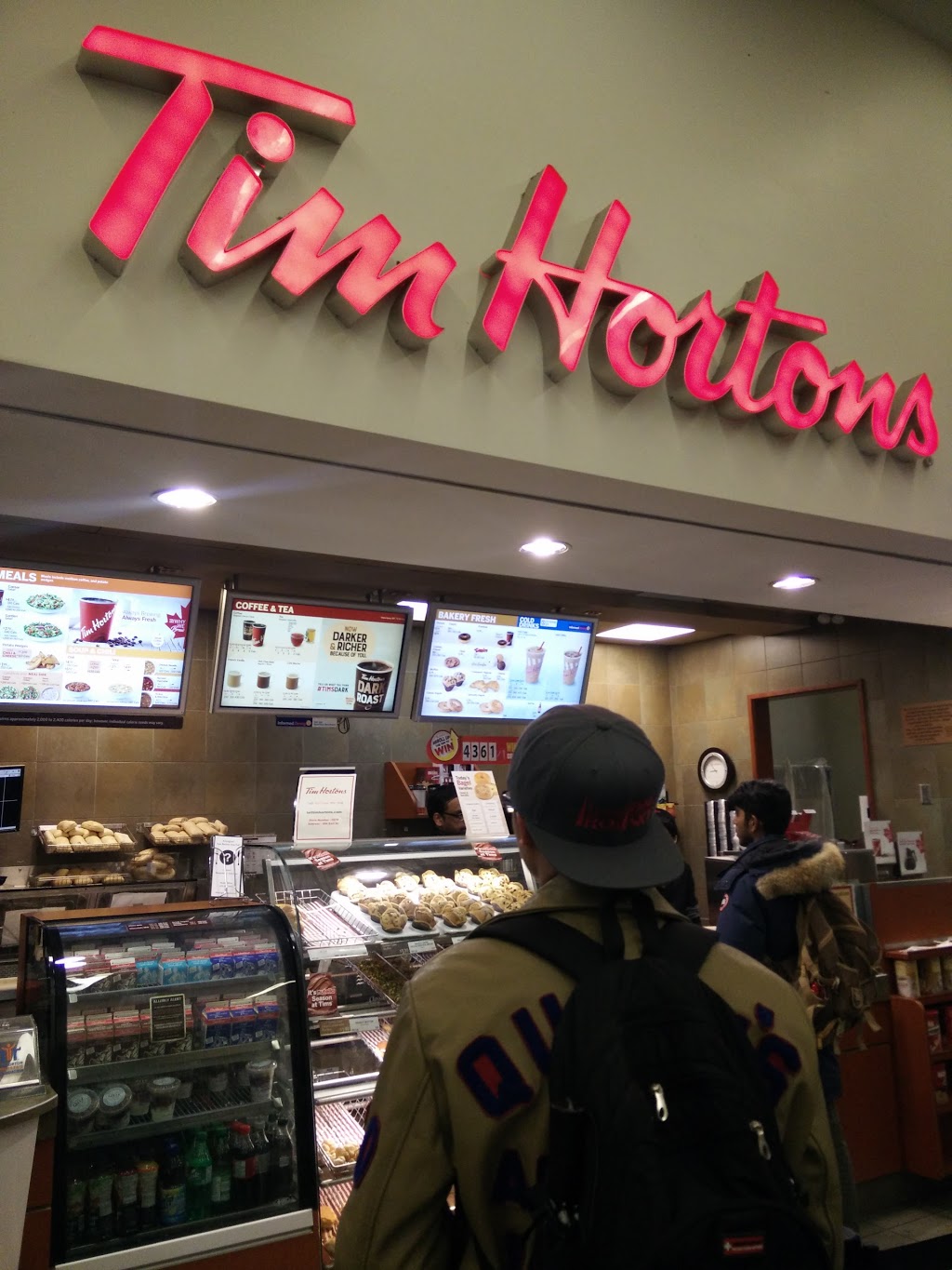 Tim Hortons | 284 Earl St, Kingston, ON K7L 3N6, Canada | Phone: (613) 533-6000