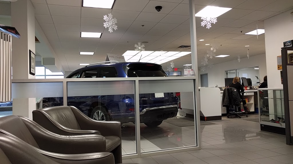 Guelph Nissan | 805 Woodlawn Rd, Guelph, ON N1K 1E9, Canada | Phone: (519) 822-9200