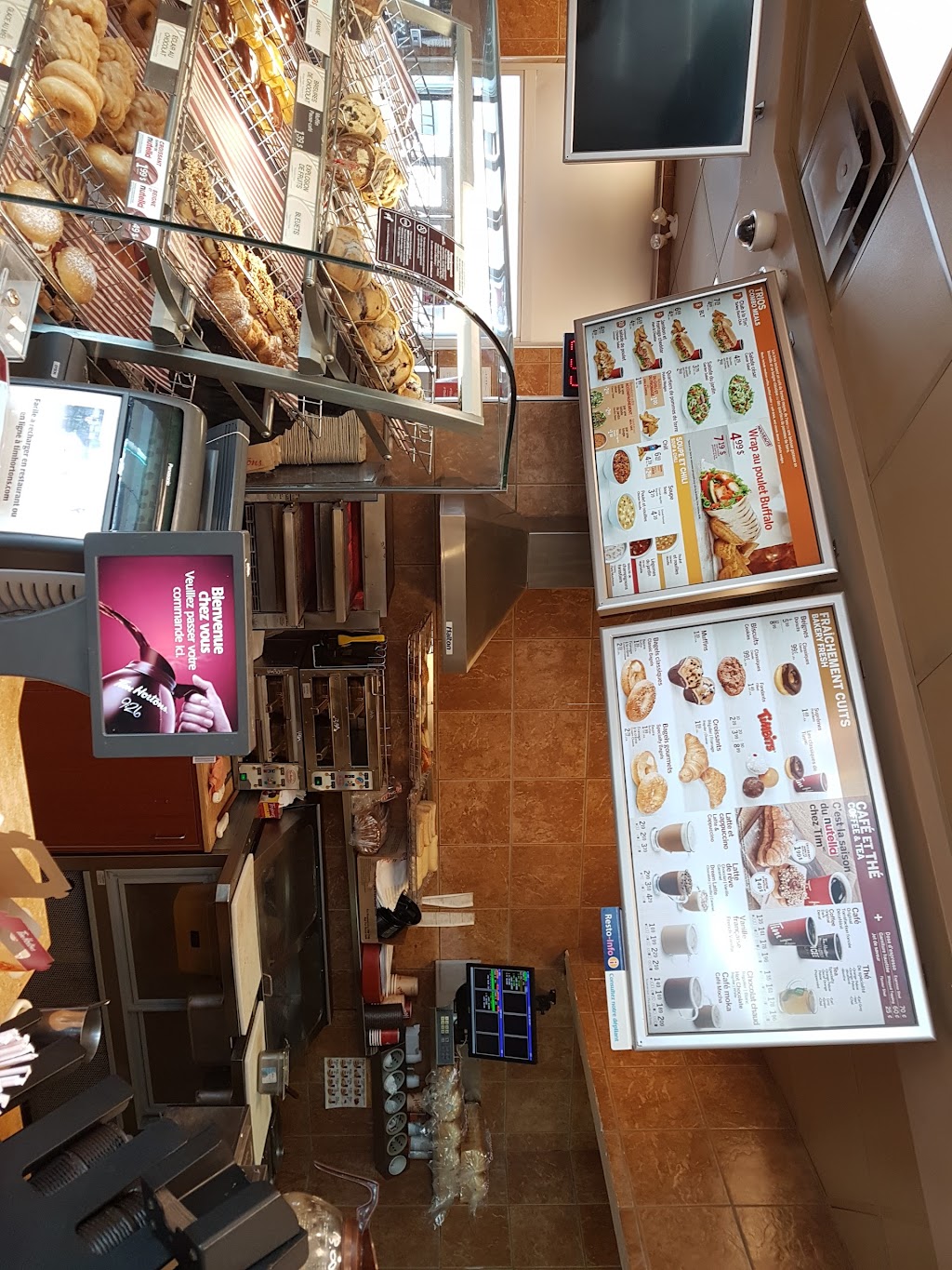 Tim Hortons | 2025 Bd Arthur-Sauvé, Laval, QC H7R 3W8, Canada | Phone: (450) 962-7011