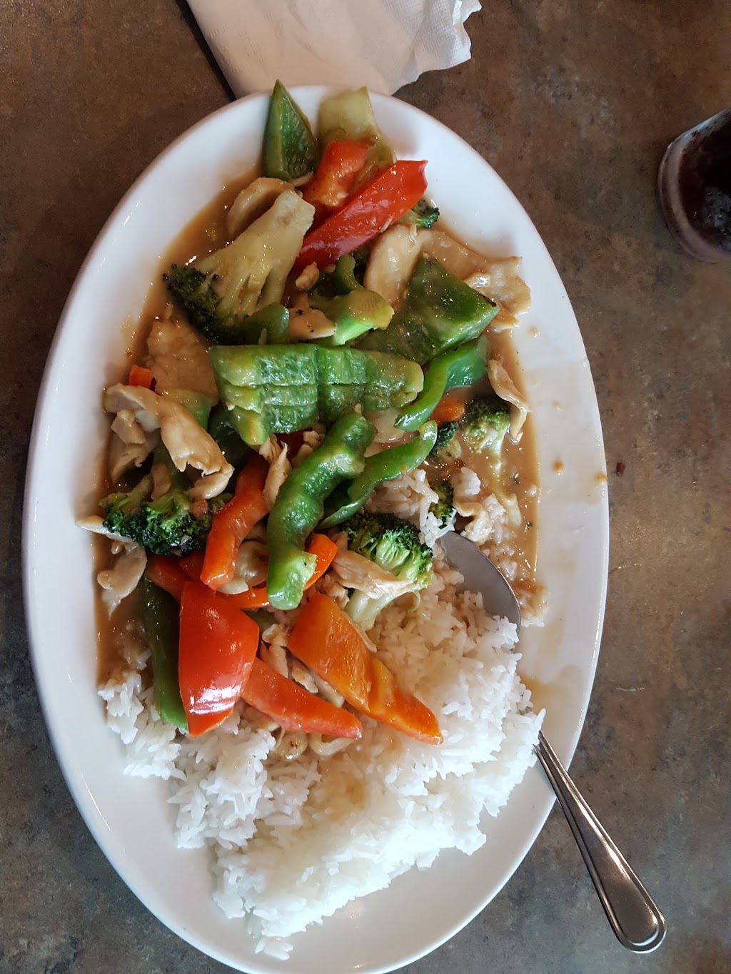 Thai Bamboo Restaurant | 61 King St, Barrie, ON L4N 6B5, Canada | Phone: (705) 739-6777