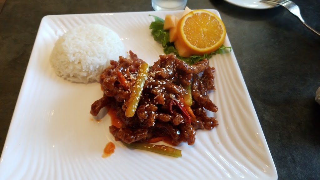 Qings Cuisine | 610 Huronia Rd, Barrie, ON L4N 9H2, Canada | Phone: (705) 503-6610