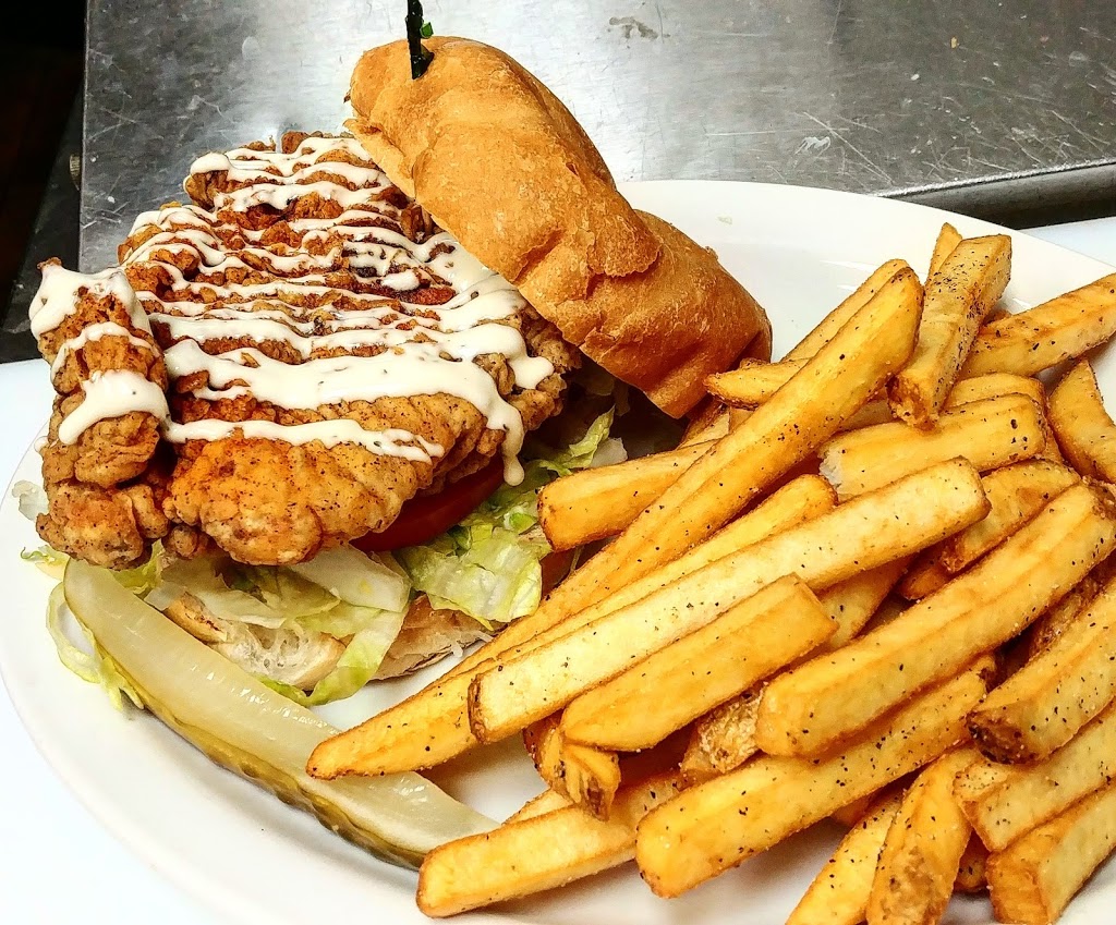 Chill Bar & Grill | 373 Bridge St W #12, Waterloo, ON N2K 3K3, Canada | Phone: (519) 746-6642