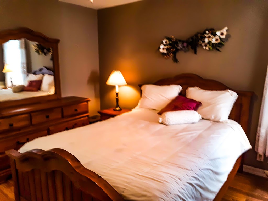 Le Reflet du lac - Chalet à louer | 60 Rue Larose, Dunham, QC J0E 1M0, Canada | Phone: (450) 204-6687