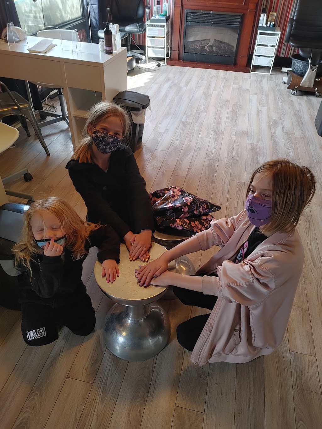 Beauty Basics By Amy | 136 Bobcaygeon Rd, Minden, ON K0M 2K0, Canada | Phone: (705) 286-0000