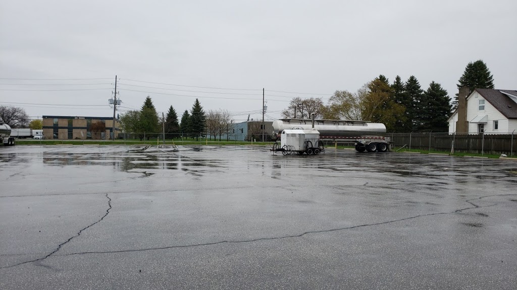 Royal Tank Lines | 353 Colborne St, Chatham, ON N7M 5J4, Canada | Phone: (705) 739-8232