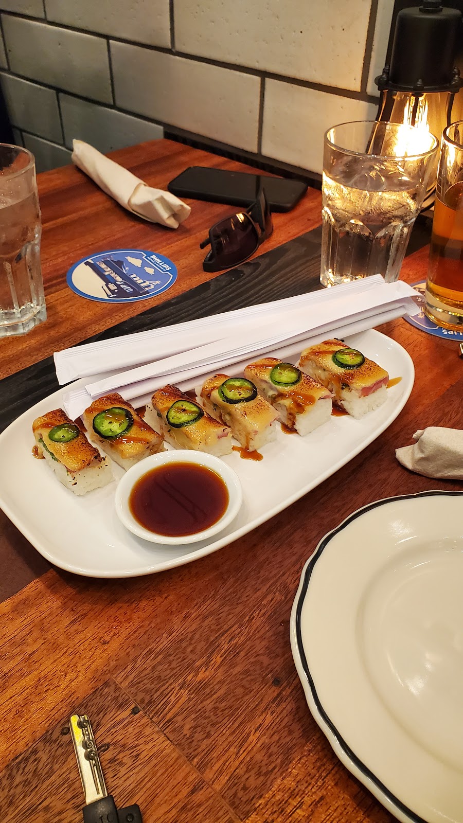 Browns Crafthouse 124th St. | 10141 124 St, Edmonton, AB T5N 1P5, Canada | Phone: (780) 761-1240
