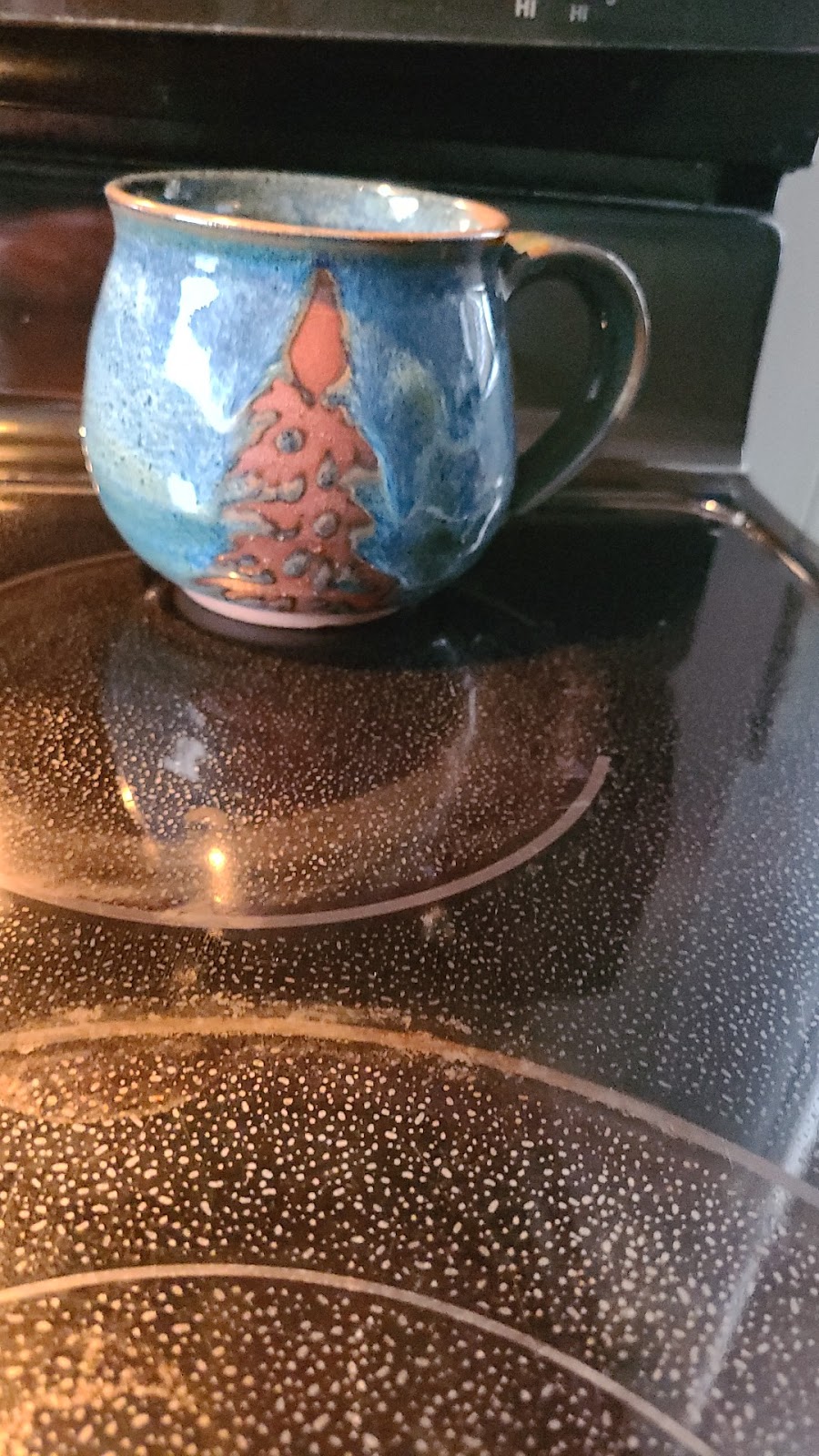 Earthlight Pottery | 689 Plaza Rd, Quathiaski Cove, BC V0P 1N0, Canada | Phone: (250) 285-2489