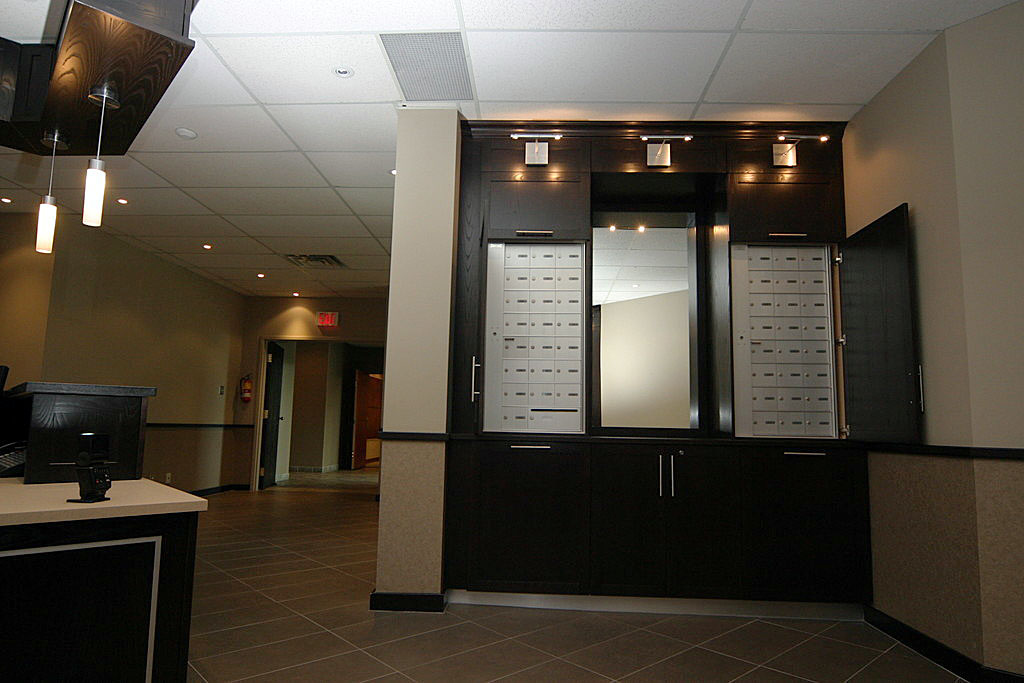 Auriga Corporate Centre | 38 Auriga Dr, Nepean, ON K2E 8A5, Canada | Phone: (613) 224-9591