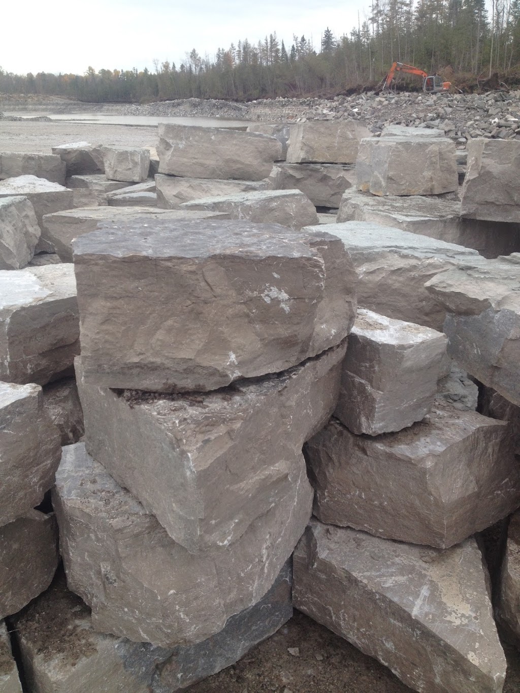 Rocket excavating and landscaping supplies | 13143 County Rd 16, Waubaushene, ON L0K 2C0, Canada | Phone: (705) 543-9526