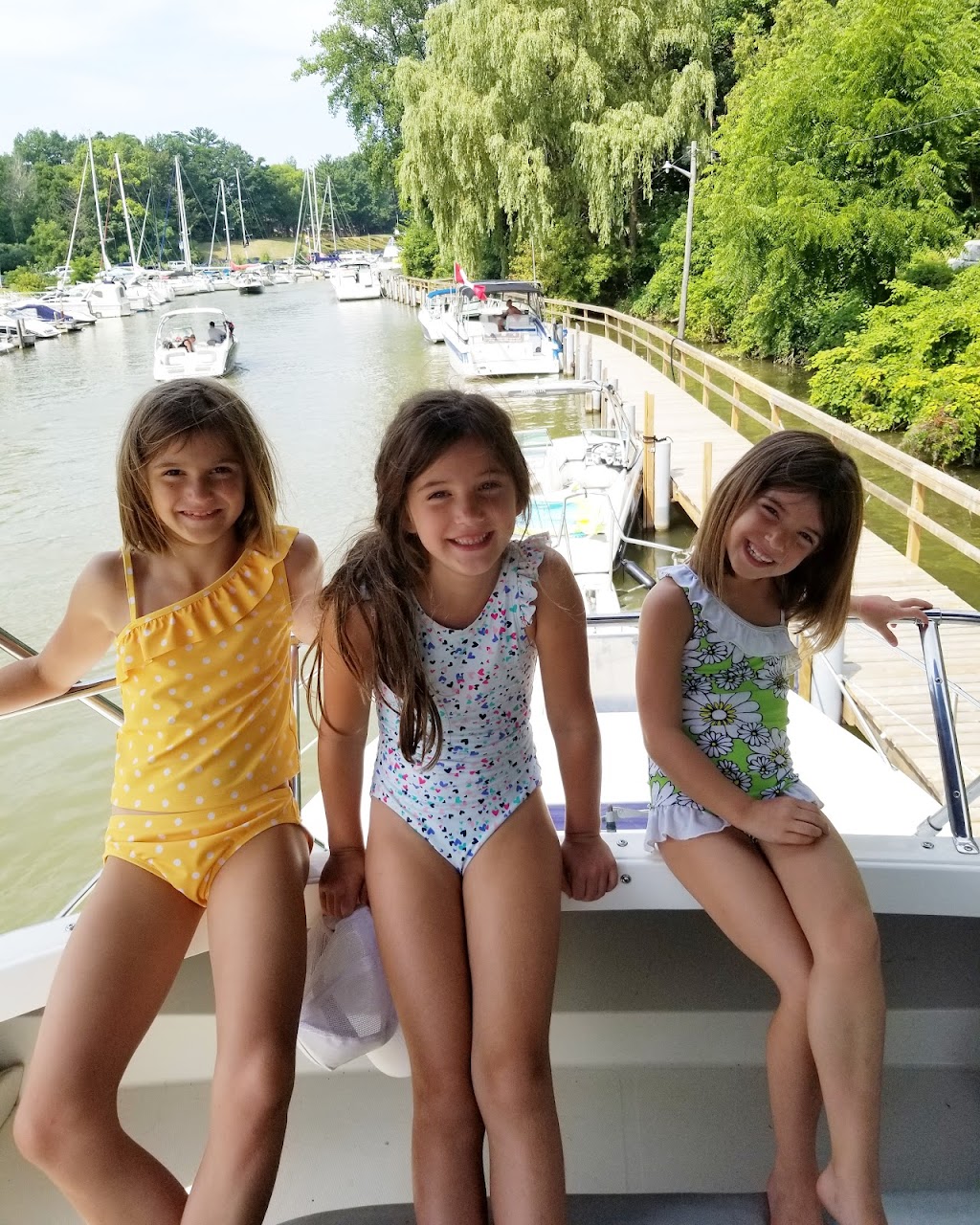Grand Bend Charters | 13 Shady Ln, Grand Bend, ON N0M 1T0, Canada | Phone: (519) 748-7847