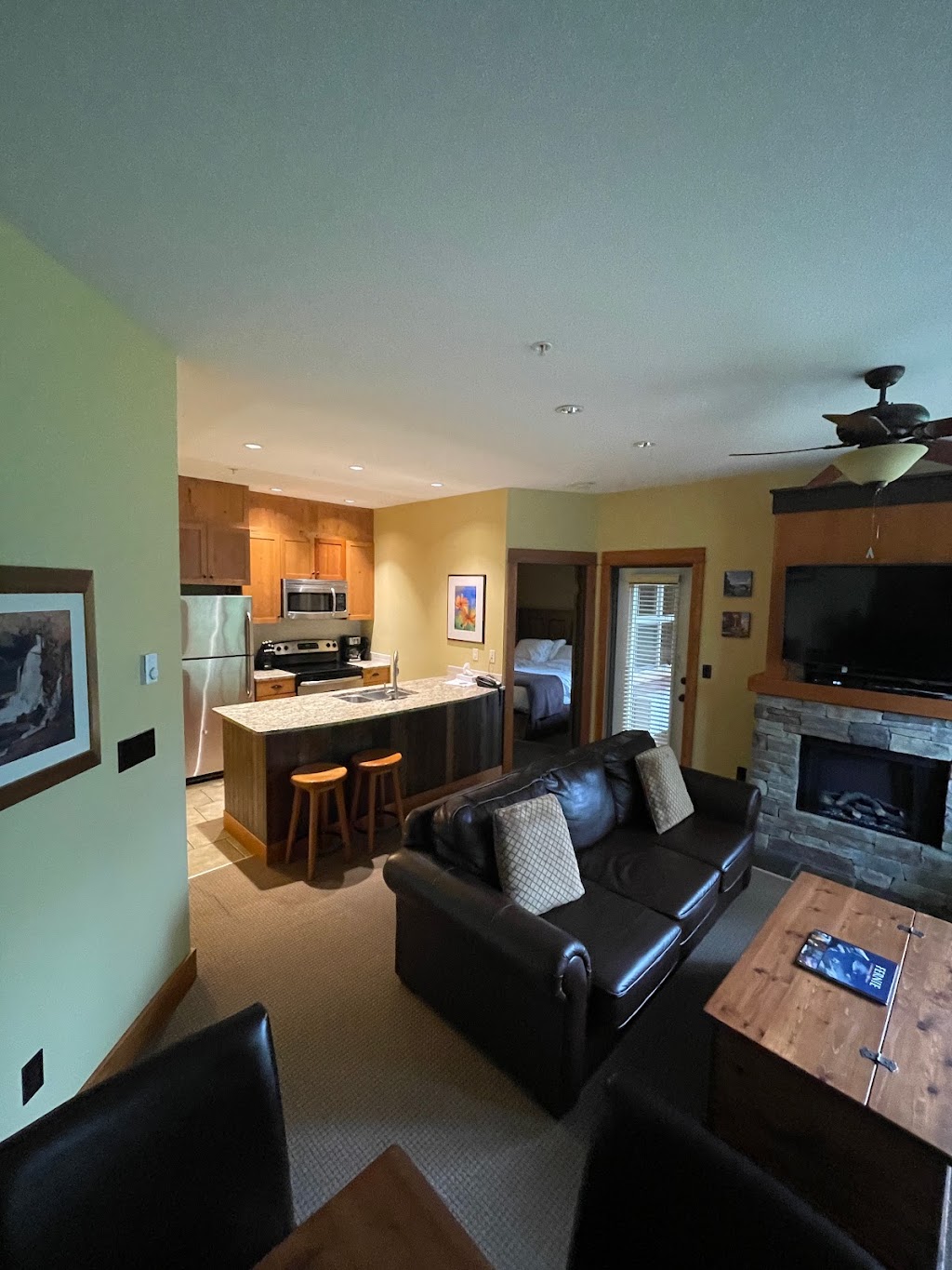 Fernie Lodging Co | 4559-B Timberline Crescent, Fernie, BC V0B 1M6, Canada | Phone: (800) 667-9911