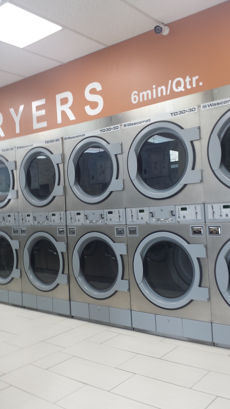 Woodbridge Coin Laundry | 7944 Kipling Ave, Woodbridge, ON L4L 1Z5, Canada | Phone: (647) 551-2646