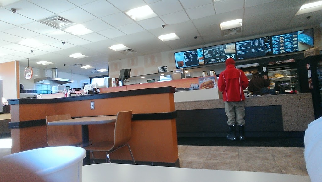 Dunkin | 4584 US-5, Derby, VT 05829, USA | Phone: (802) 624-4127
