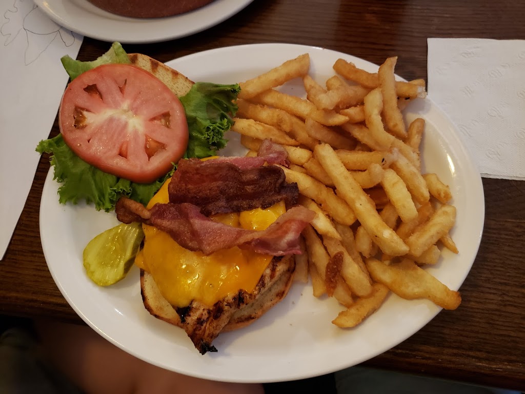 Allans Fireside Grill | 623 Green St, Port Elgin, ON N0H 2C0, Canada | Phone: (519) 832-4745