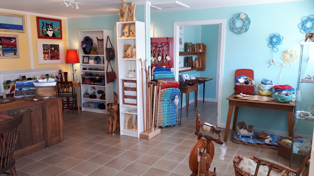 Fishermans Cove | 4 Government Wharf Rd, Eastern Passage, NS B3G 1M7, Canada | Phone: (902) 465-6093