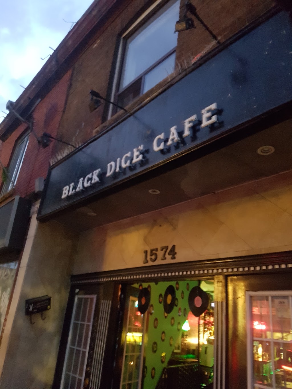 Black Dice Cafe | 1574 Dundas St W, Toronto, ON M6K 1T8, Canada | Phone: (647) 748-1574