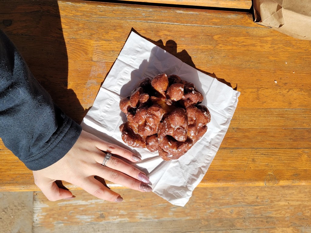 Hazeldean Bakery | 9627 66 Ave NW, Edmonton, AB T6E 0M2, Canada | Phone: (780) 435-8484