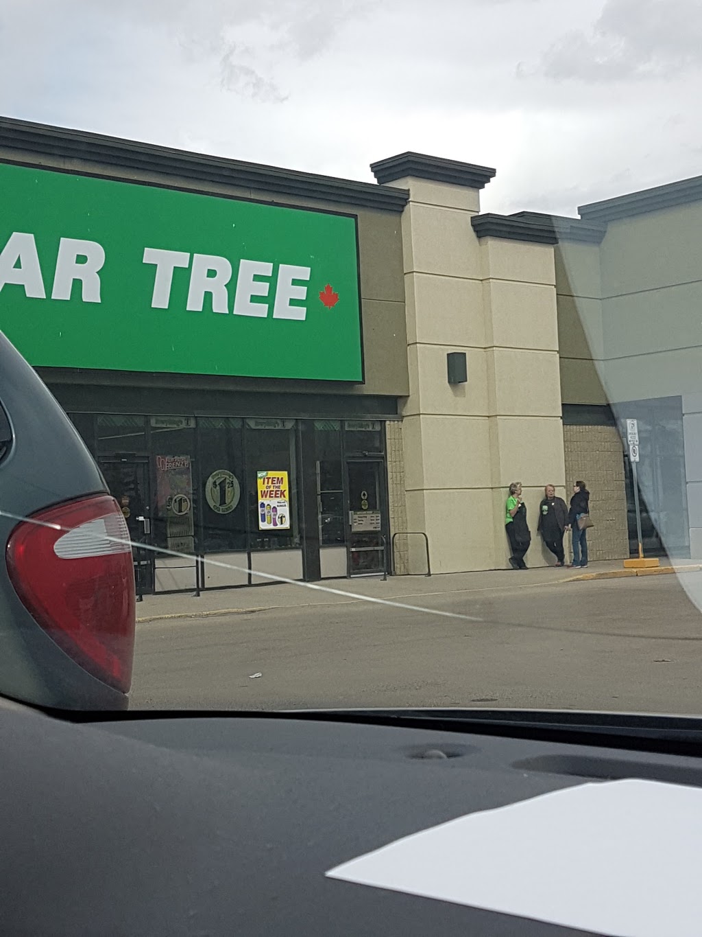 Dollar Tree | 124-12222 137th Avenue, North W, Edmonton, AB T5L 4X5, Canada | Phone: (780) 473-0783