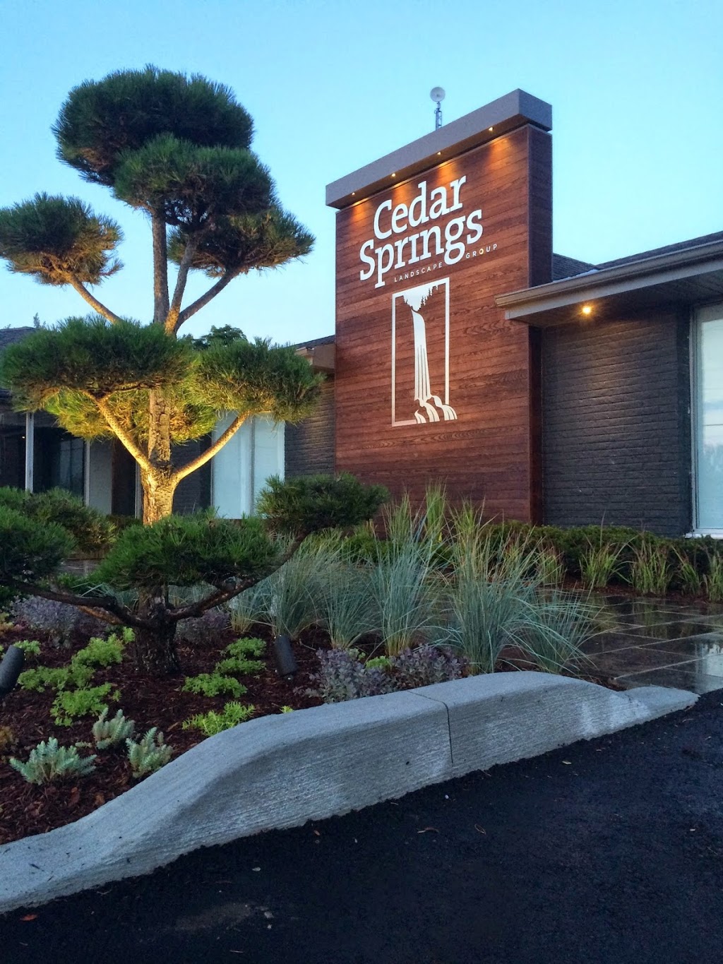 Cedar Springs Landscapes | 3242 South Service Rd W, Oakville, ON L6L 6T1, Canada | Phone: (905) 333-6789