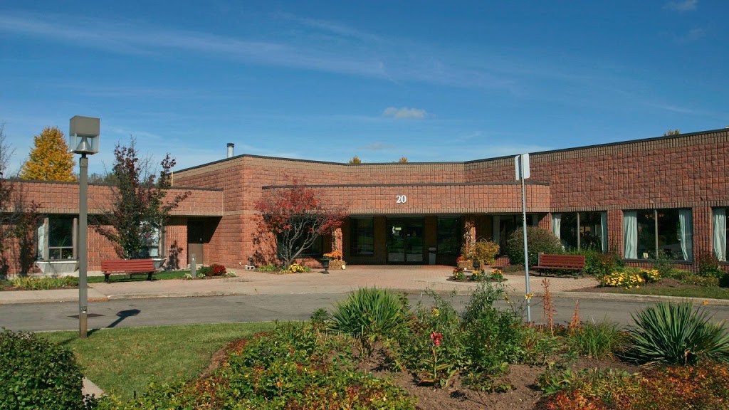 Revera Highland Place | 20 Field Gate St, Kitchener, ON N2M 5K3, Canada | Phone: (519) 741-0221