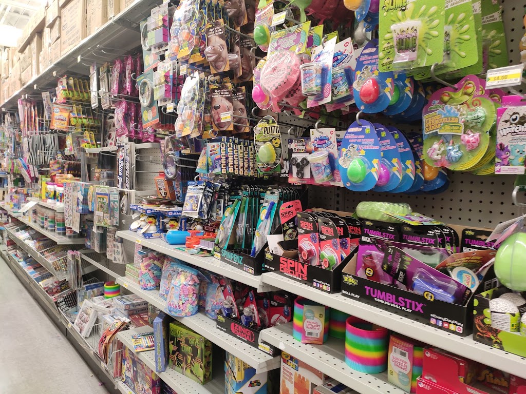 Dollarama | 5415 Tecumseh Rd E, Windsor, ON N8T 1C5, Canada | Phone: (519) 974-2096