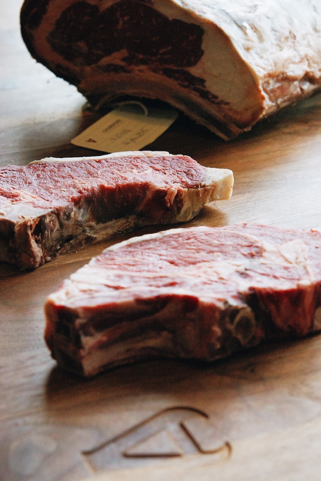 LAurochs Steakhouse | 9395 Boulevard Leduc suite 10, Brossard, QC J4Y 0A5, Canada | Phone: (450) 445-1031