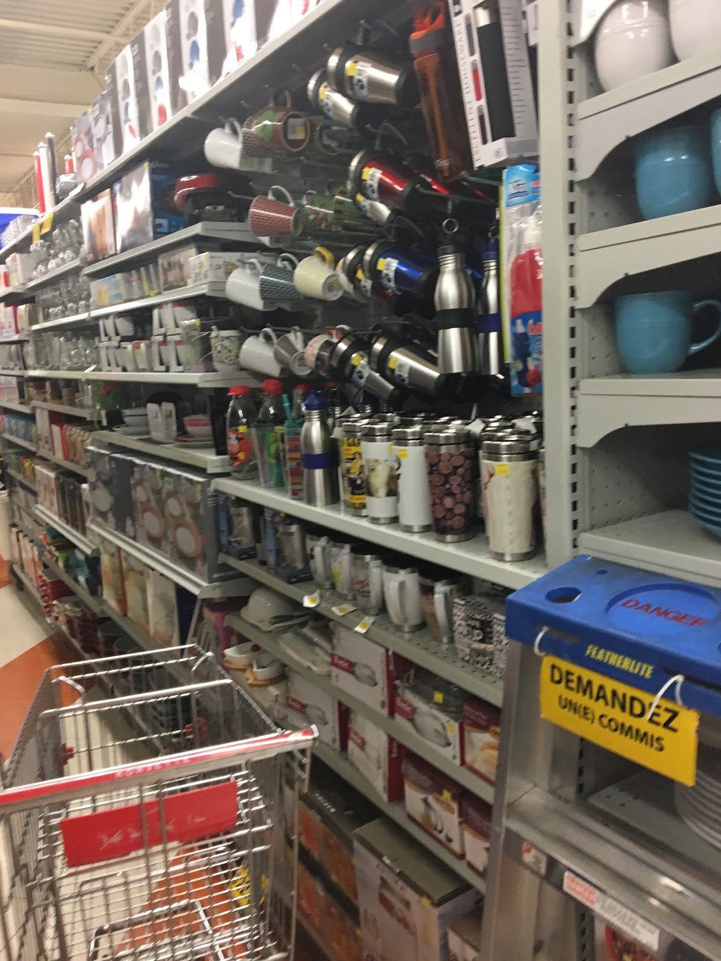 Korvette Les Magasins | 645 Rue Sainte-Marie, Marieville, QC J3M 1J4, Canada | Phone: (450) 460-0022