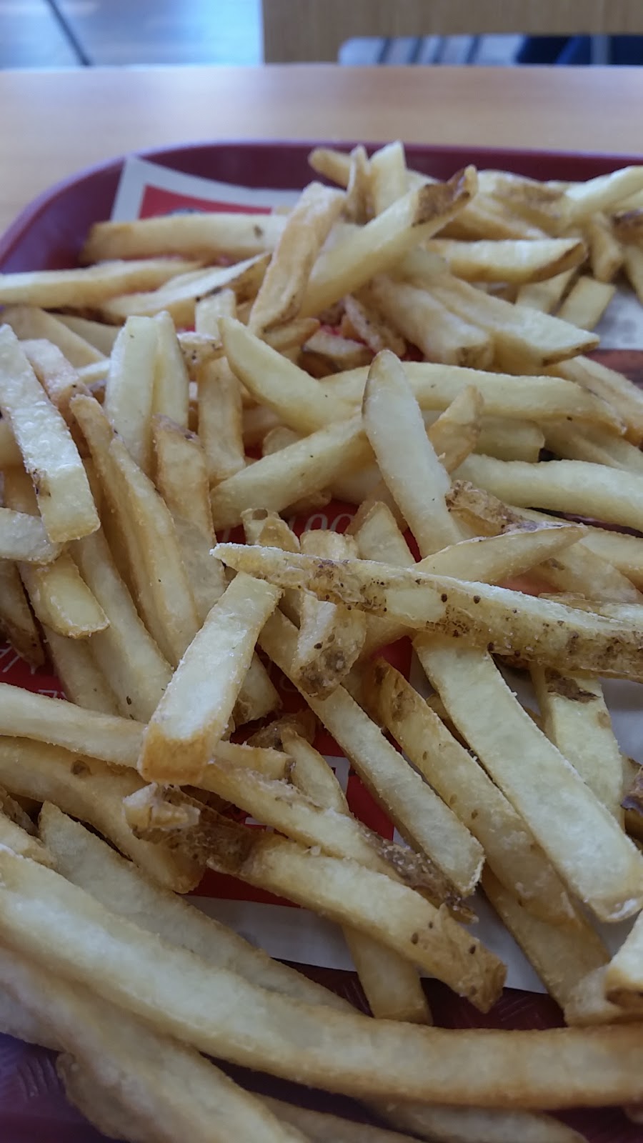 Wendys | 11 Lakelands Blvd, Halifax, NS B3S 1C3, Canada | Phone: (902) 450-5643