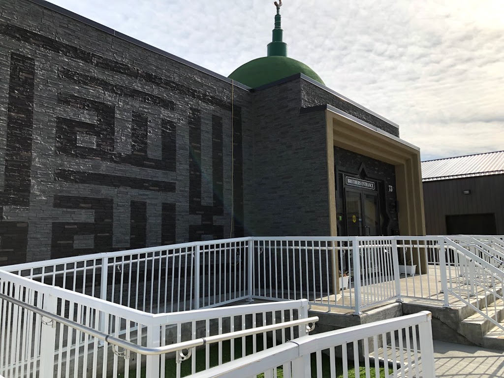 Masjid | 73 Lancaster Rd, Moose Jaw, SK S6J 1M5, Canada | Phone: (306) 631-2567