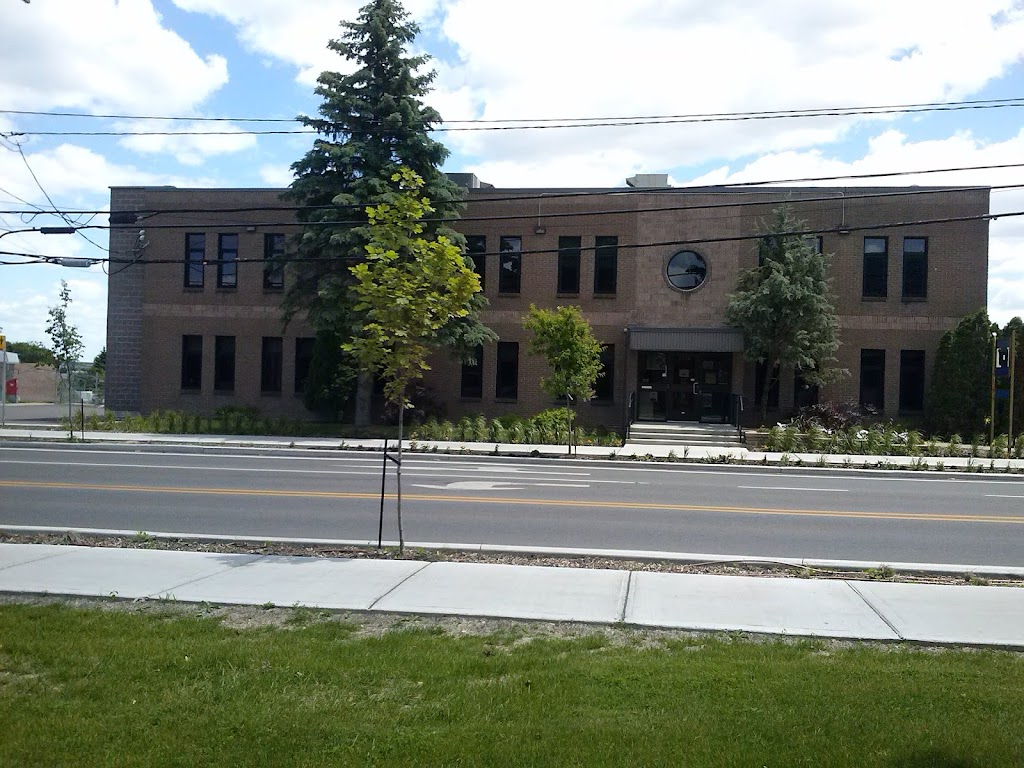 Hôtel de ville de Lavaltrie | 1370 Rue Notre-Dame, Lavaltrie, QC J5T 1M5, Canada | Phone: (450) 586-2921