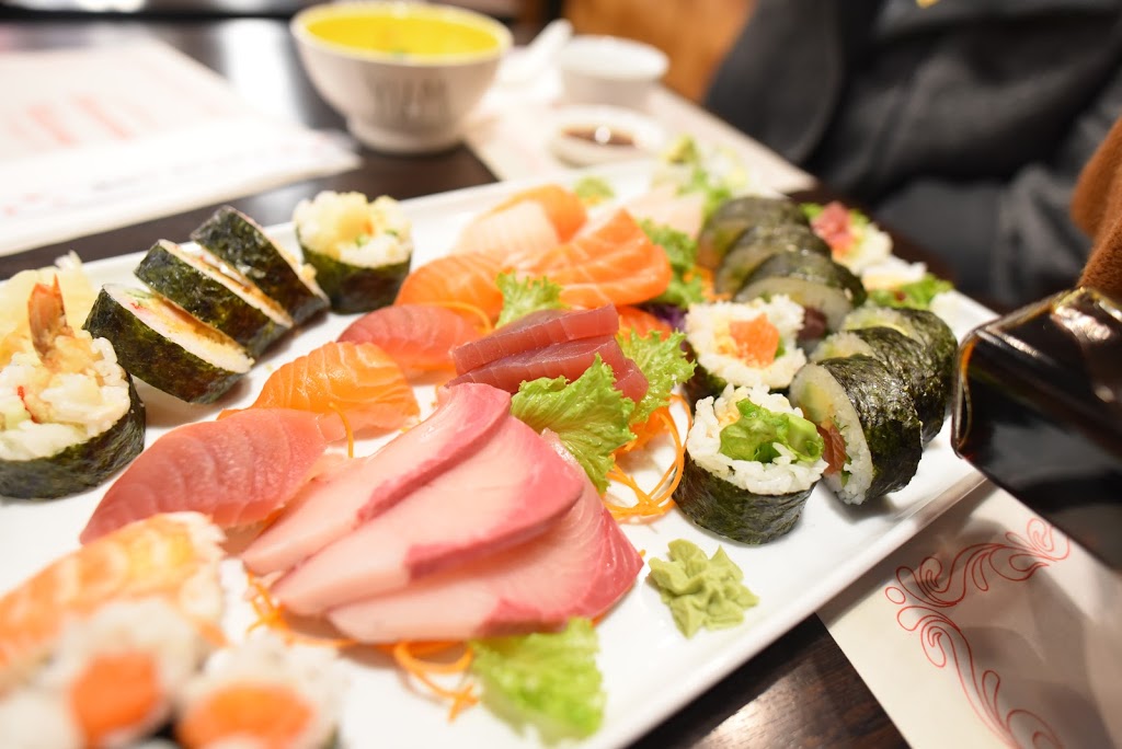 Ye sushi | 1723 Rue Poirier, Saint-Laurent, QC H4L 1J4, Canada | Phone: (514) 543-5577