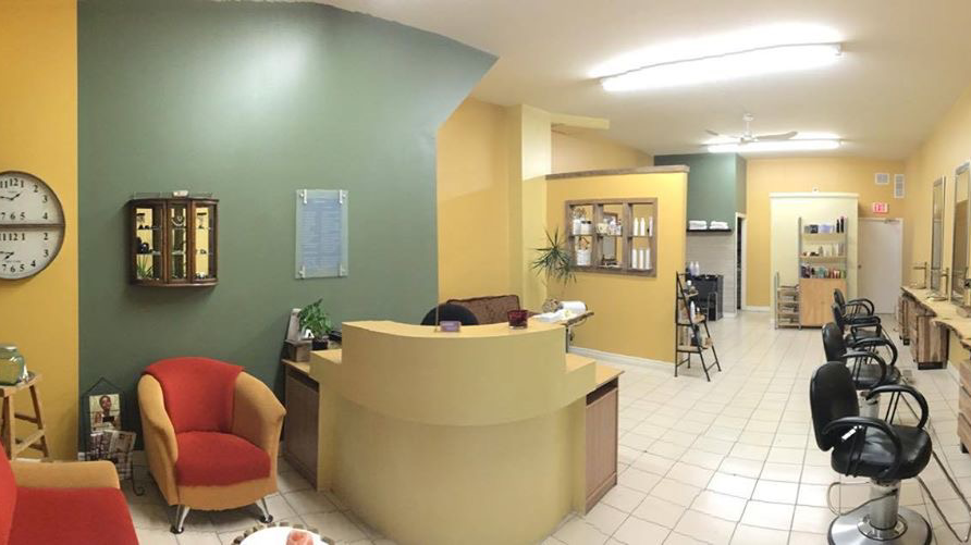 Studio Charm | 621 The Queensway, Etobicoke, ON M8Y 1K4, Canada | Phone: (416) 201-8571